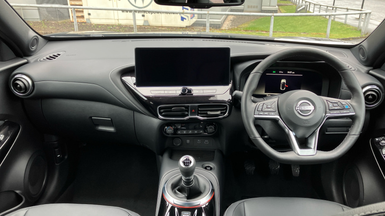 Nissan Juke 1.0 DiG-T Tekna 5dr Petrol Hatchback